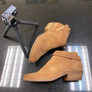 Dolce Vita Tan Leather Booties Size 7